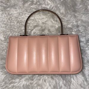 Boutique Chained Clutch/Crossbody🍑✨